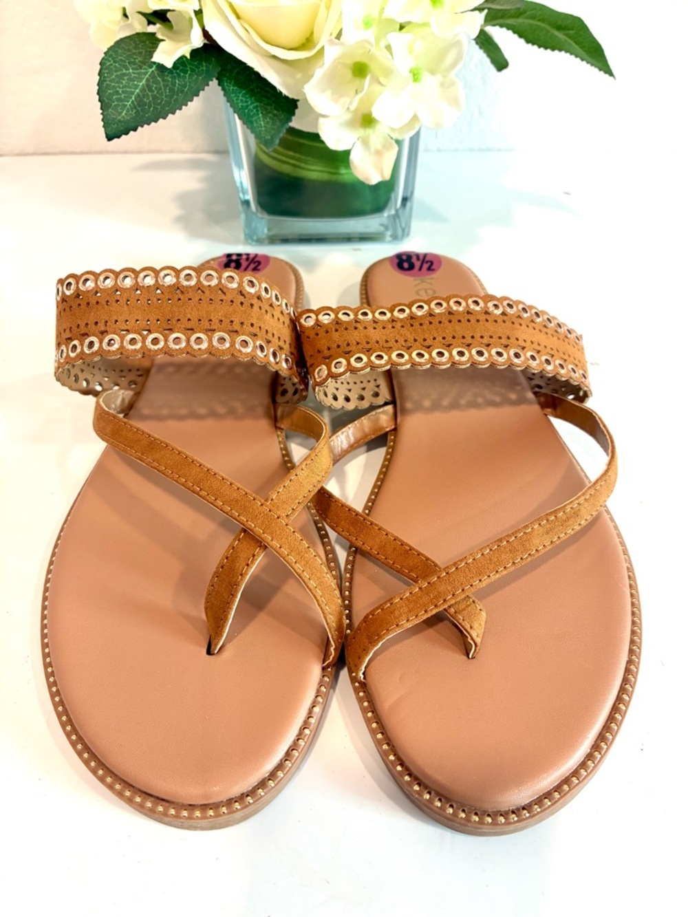 NWOT Kenzie women’s sandals size 8.5